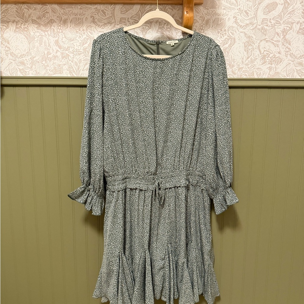 Elegant Green Patterned Romper
